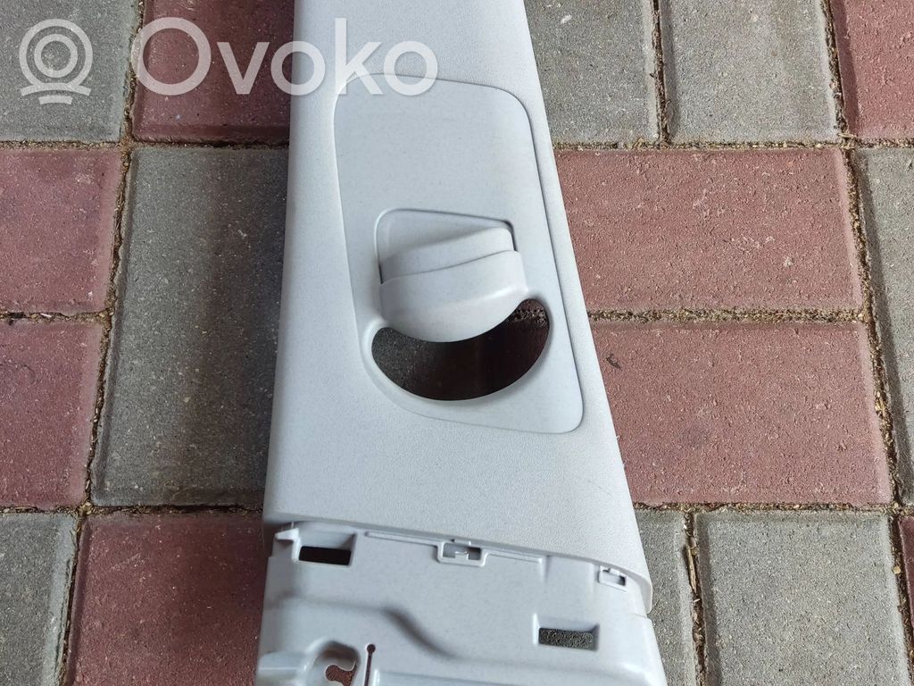 KIA Niro (B) Revêtement de pilier (bas) 