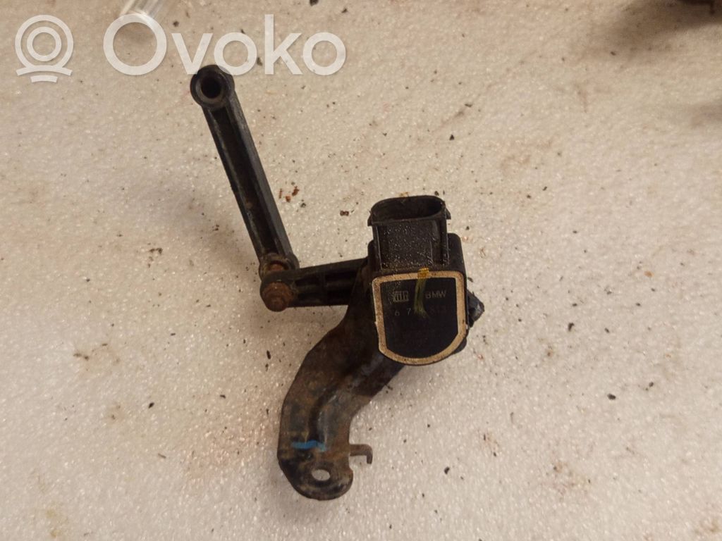 Headlight/headlamp level sensor   6778813,020507