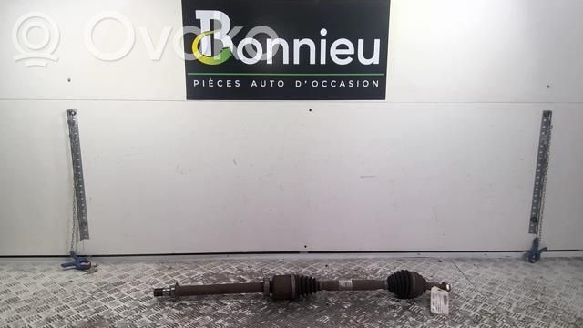 Renault Clio IV Priekinis pusašis 