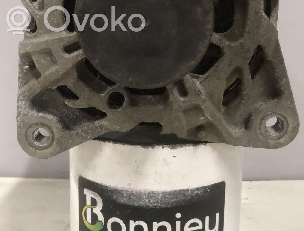 Renault Clio IV Alternator 