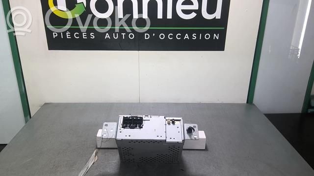 Radio / CD-Player / DVD-Player / Navigation   2425996