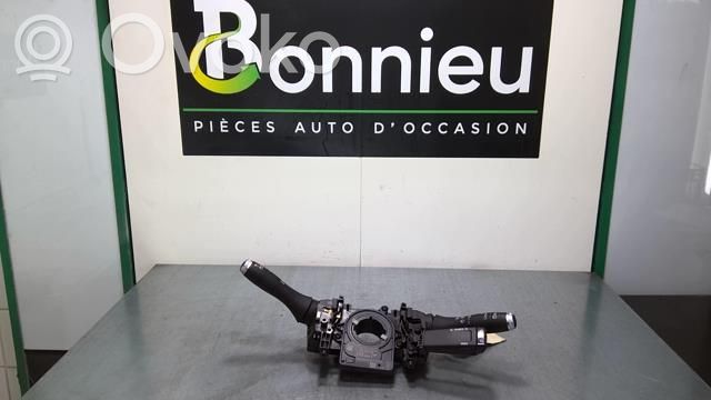 Renault Clio V Bloc semnalizator și ștergător parbriz 