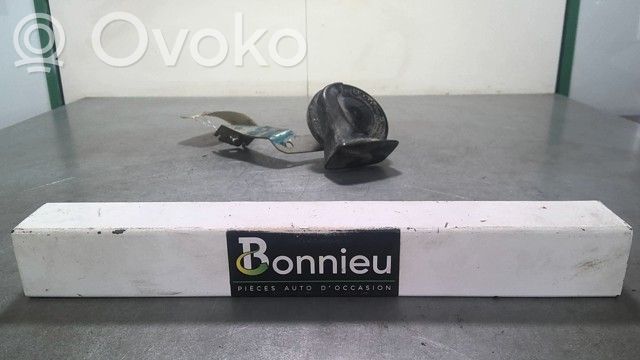 Señal acústica   93863874