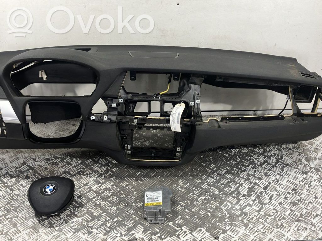 BMW X6 E71 Panelis 