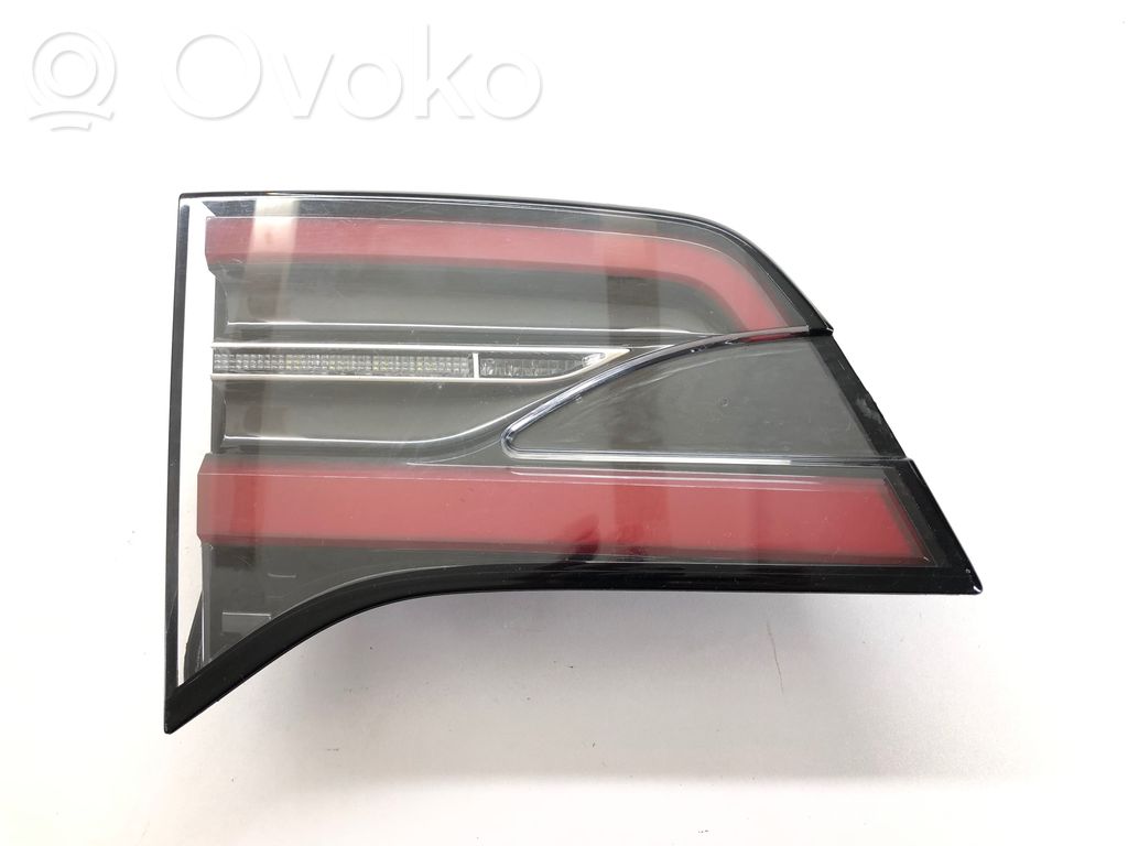 Tesla Model X Takaluukun takavalot 