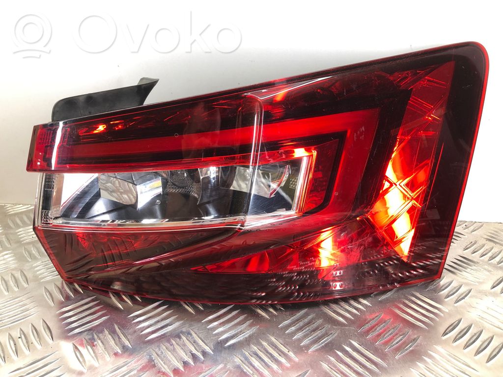 Skoda Superb B8 (3V) Lampa tylna 