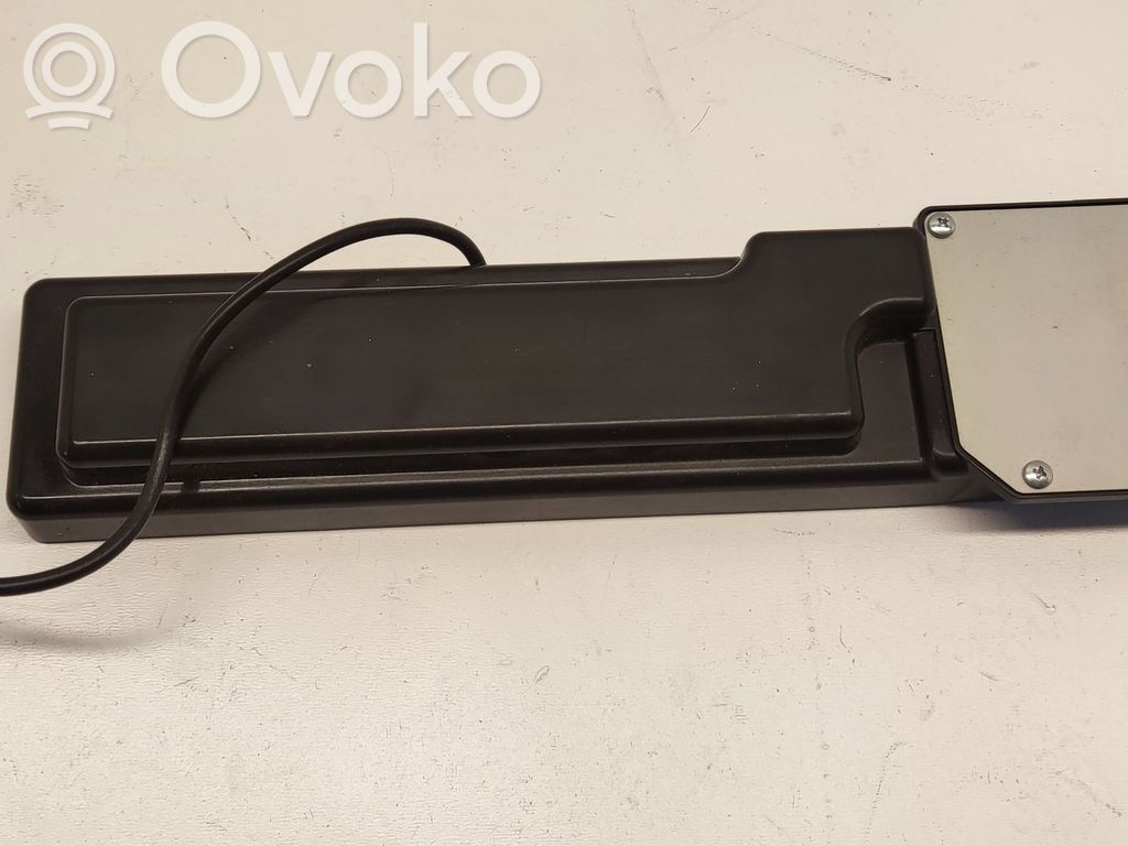 Chevrolet Corvette C7 Antena GPS 