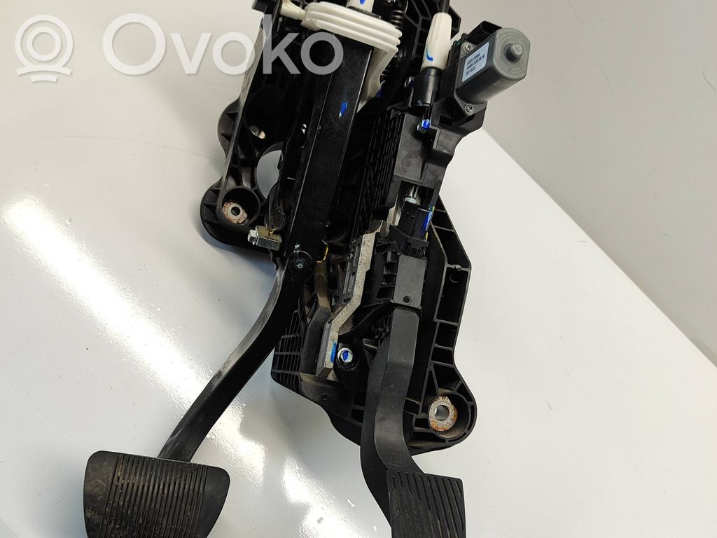 Dodge RAM Pedalų komplektas 