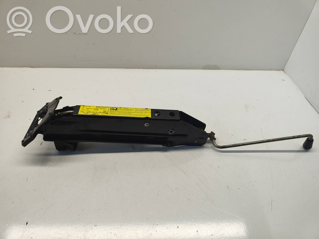 Tunkki   8R0011031