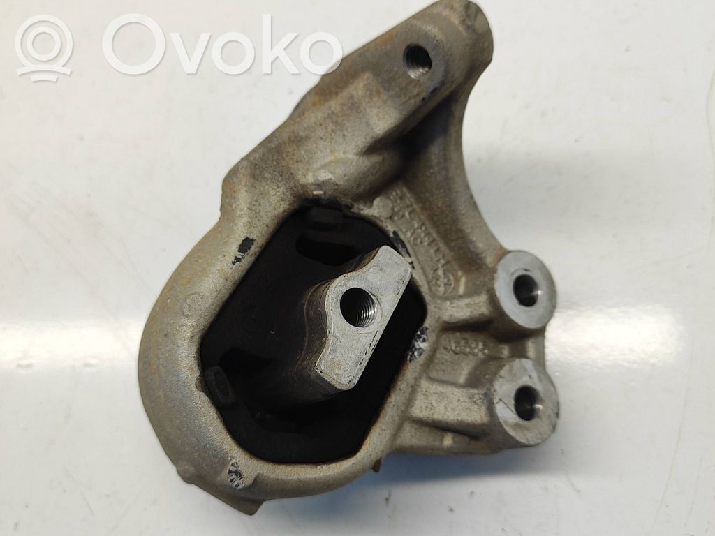 Dodge RAM Engine mount bracket 