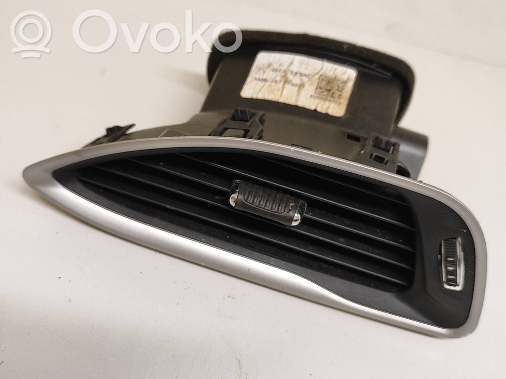 Chrysler Pacifica Boczna kratka nawiewu deski rozdzielczej 