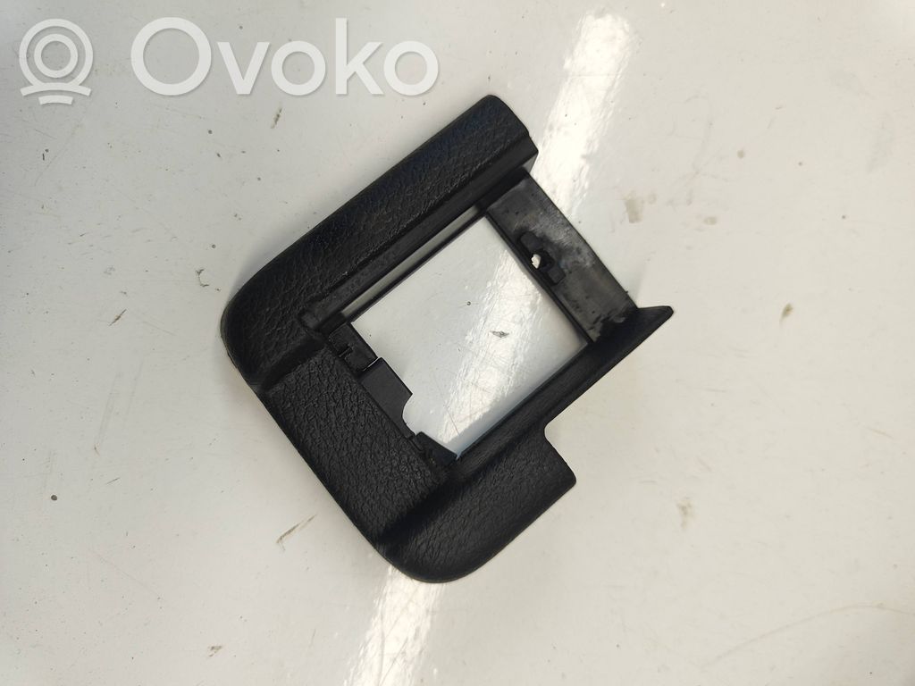 Osłona szyn przedniego fotela pasażera   61868AH,5ZF22TRMAC,363991533,4274597TX7