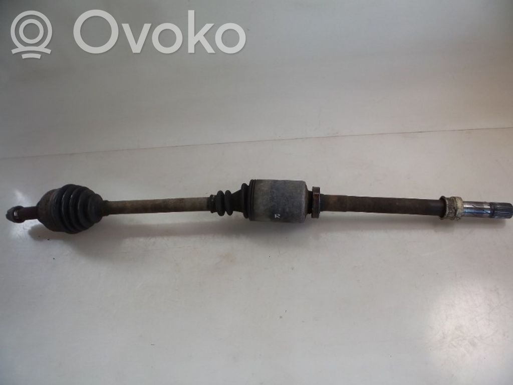 Opel Vivaro Półoś przednia 