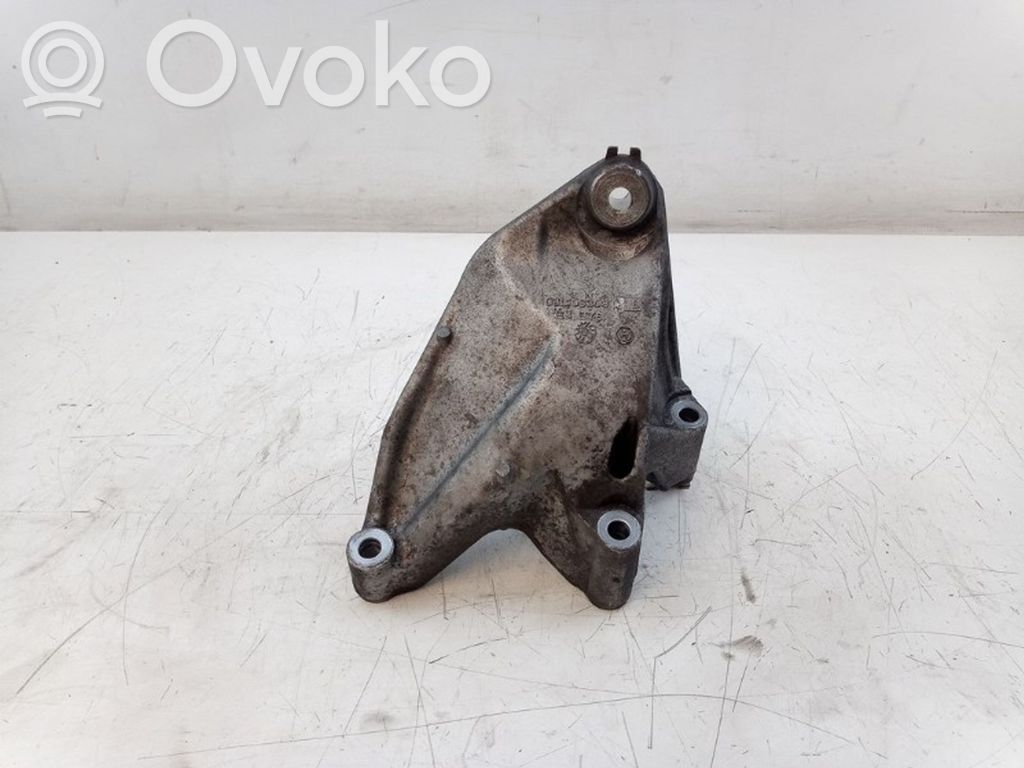 Volkswagen Crafter Engine mount bracket 
