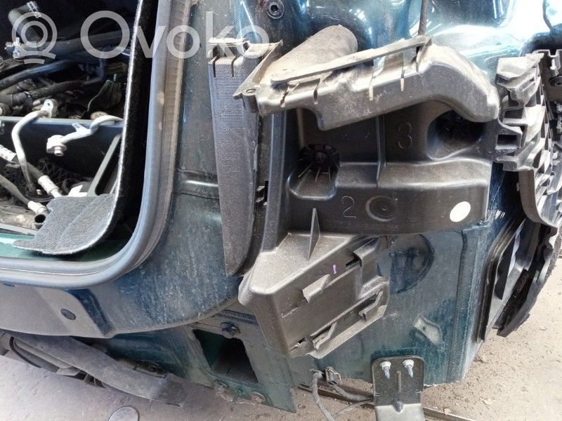 Rear bumper mounting bracket   4KE807366,4KE807366