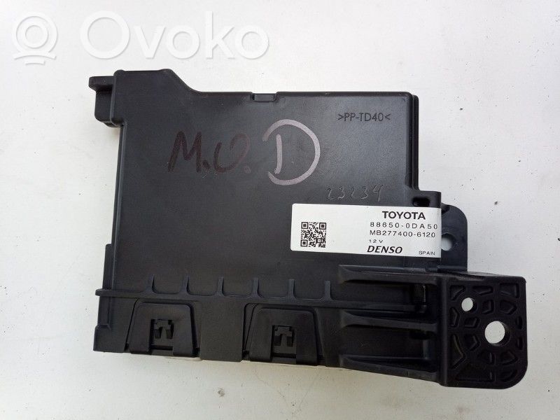 Toyota Yaris Module de commande de ventilateur 