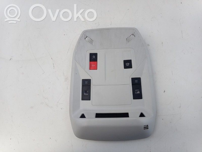 Opel Astra L Etuistuimen valo 