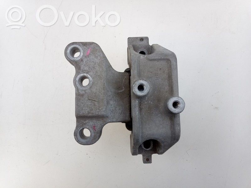 Mitsubishi Outlander Gearbox mounting bracket 