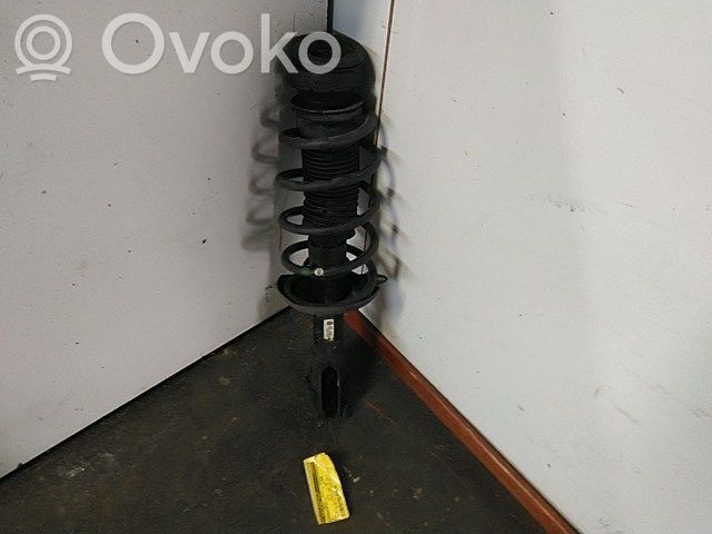Volkswagen Golf III Amortyzator osi przedniej ze sprężyną 