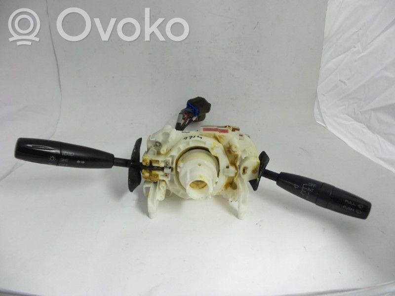 KIA Rio Interruptores/botones de la columna de dirección 