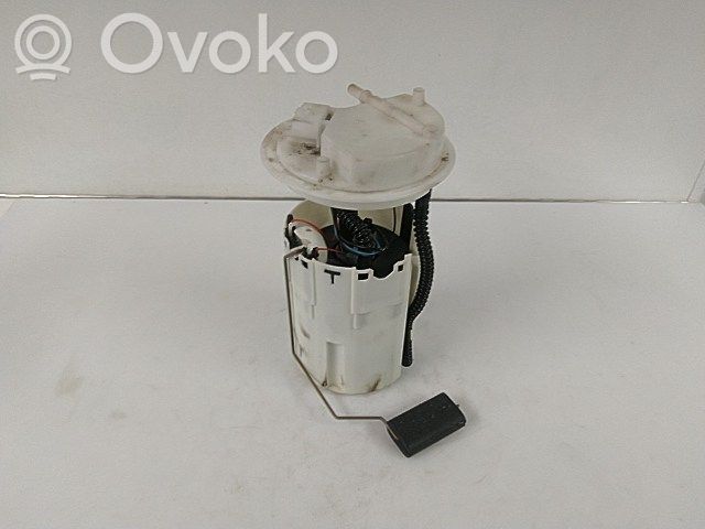 Fiat Stilo Polttoainesäiliön pumppu 