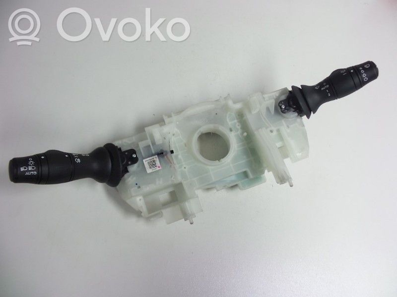 Renault Megane III Steering wheel buttons/switches 