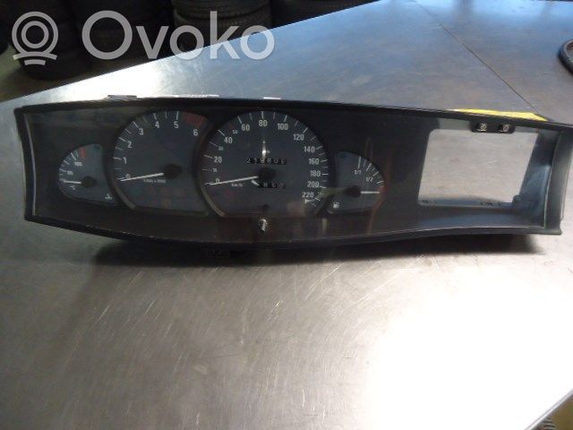 Opel Omega B2 Vitezometru (grup de instrumente) 