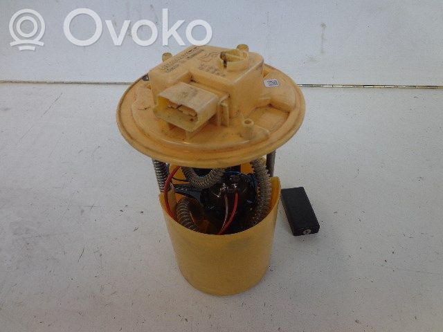 Opel Corsa D Bomba interna de combustible 