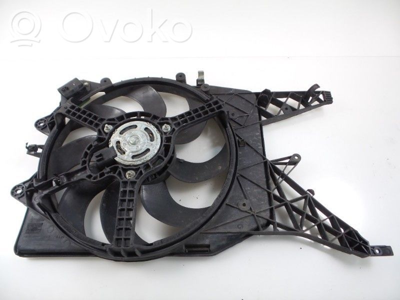 Opel Corsa D Ventilatoru komplekts 