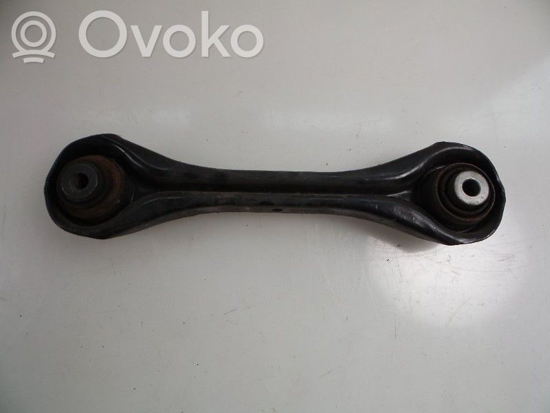 Brazo de suspensión trasero   6777980,6777980