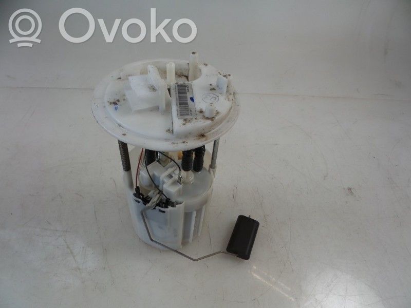 Opel Corsa D Bomba interna de combustible 