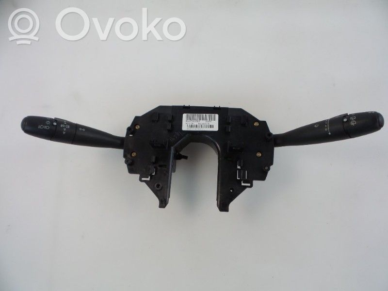 Citroen C4 I Boutons / interrupteurs volant 