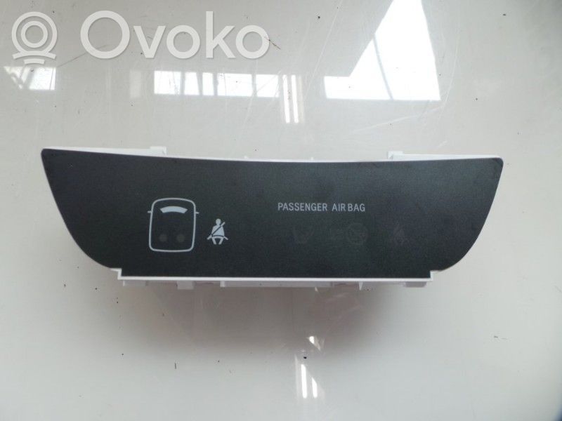 Toyota iQ Bildschirm / Display / Anzeige 