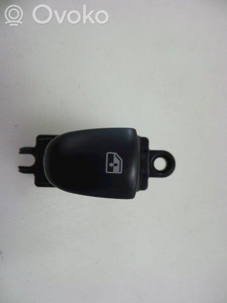 Renault Kadjar Electric window control switch 