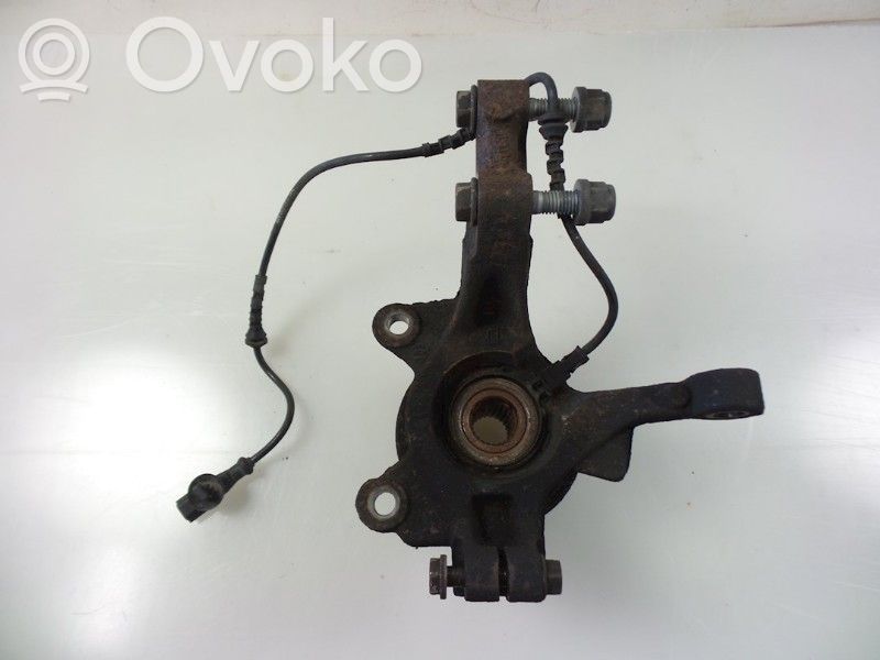Front wheel hub spindle knuckle