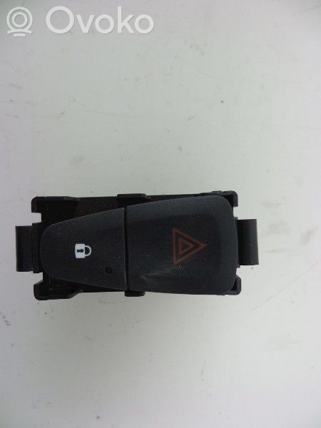 Botón interruptor de luz de peligro