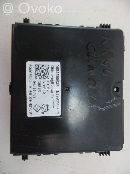 Renault Clio IV Climate control unit 