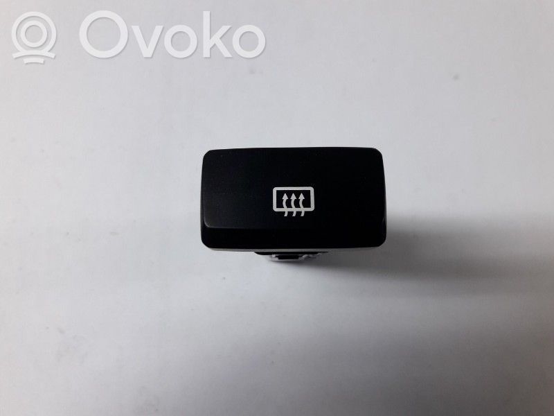 KIA Cerato Windscreen/window heater switch 