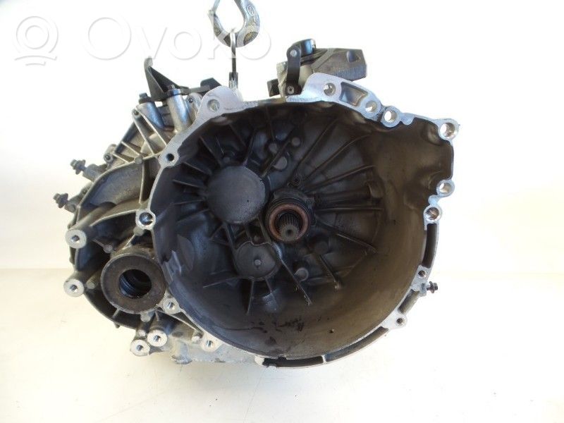 Volvo V40 Manualna 6-biegowa skrzynia biegów 