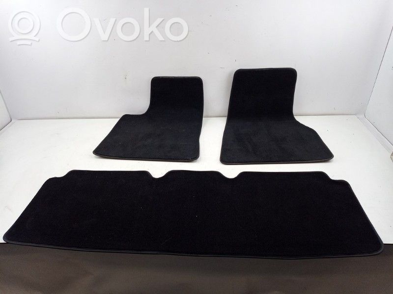 Car floor mat set