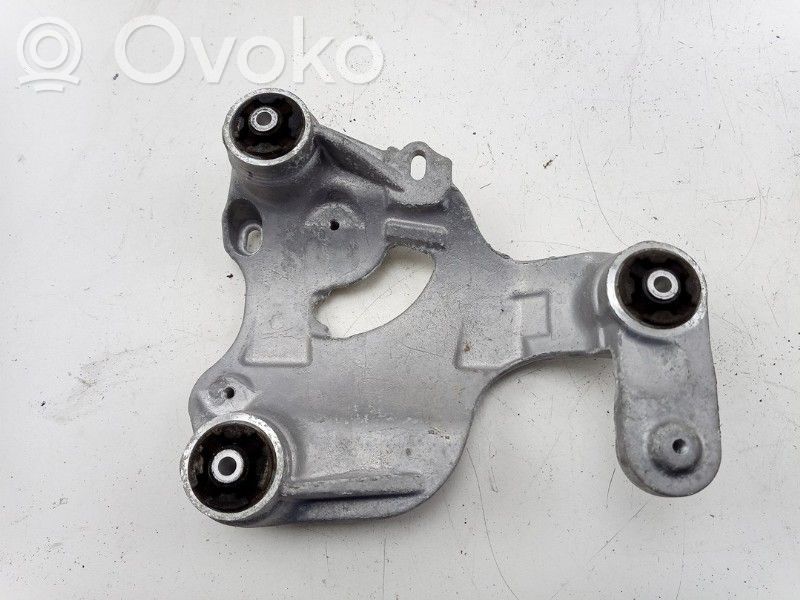 A/C compressor mount bracket   111071100B,111071100B