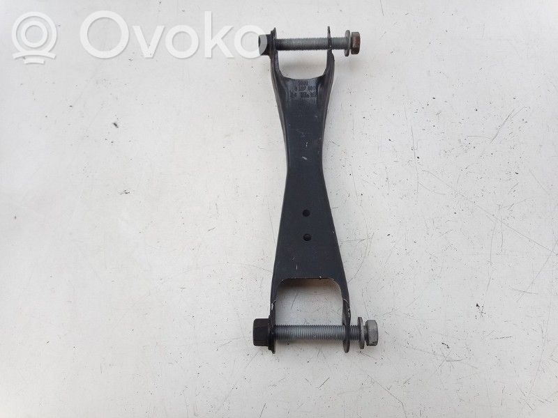 Querlenker hinten   6867880,33326867880,33306867880,33326867880,6867880