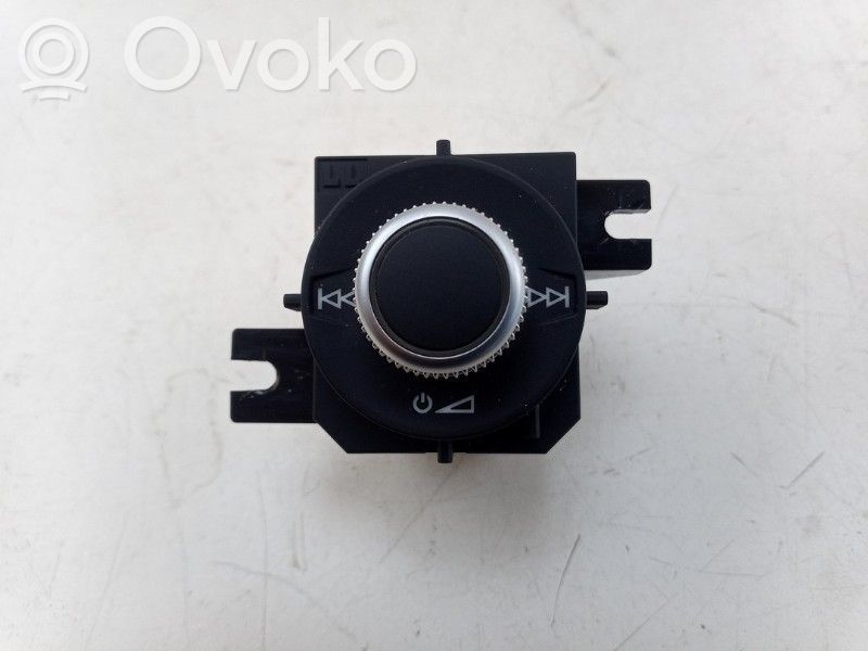 Audi Q2 - Mando de control del sonido 