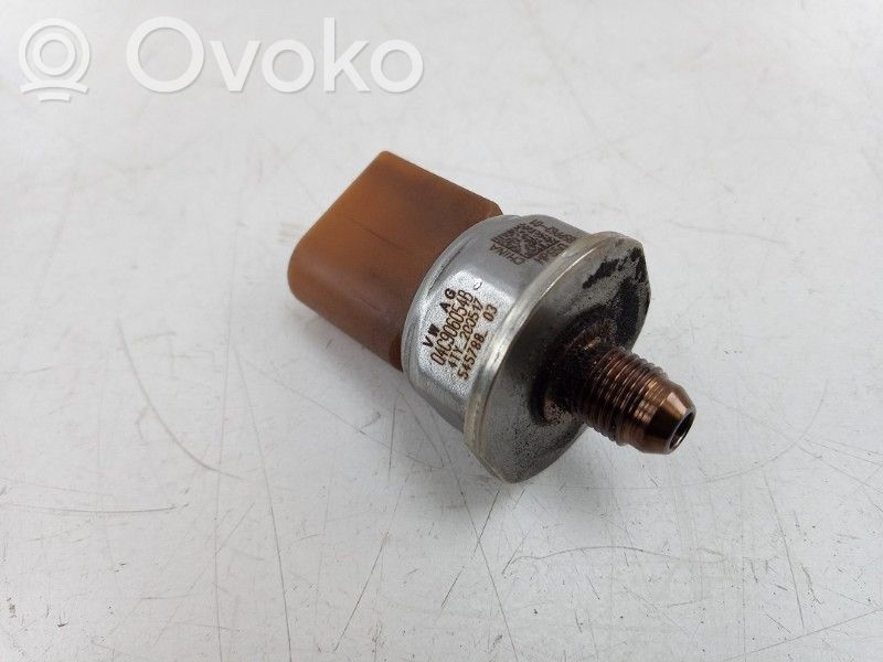 Capteur de pression de carburant   04C906054B,04C906054B