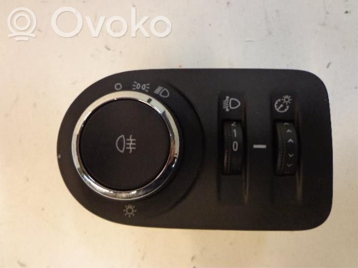 Opel Corsa D Lichtschalter 
