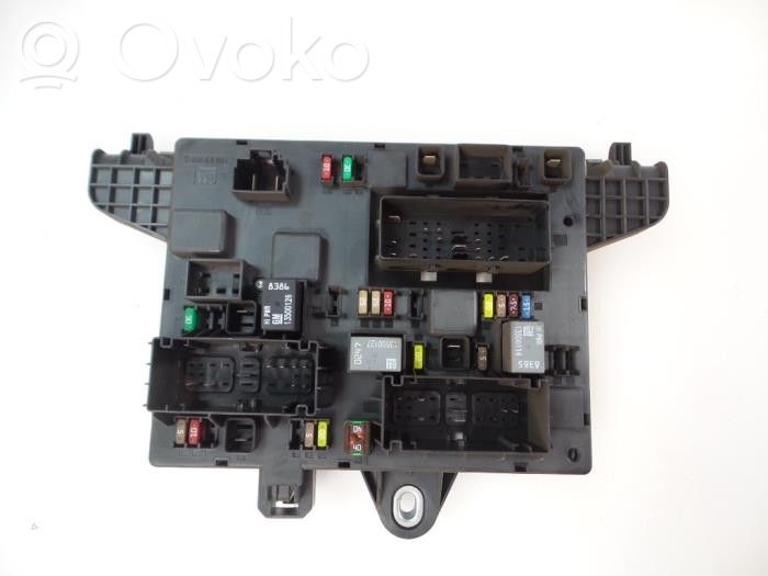 Opel Astra J Set scatola dei fusibili