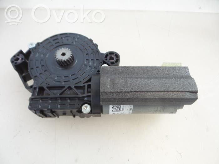 Skoda Superb B8 (3V) Motor / Aktuator 