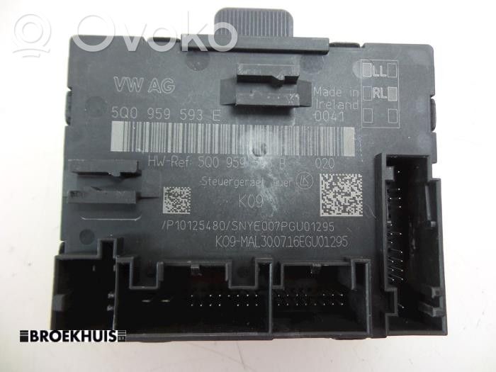 Volkswagen PASSAT B8 Centralina antenna 