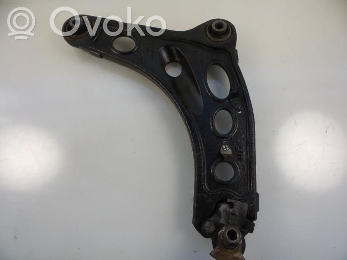 Opel Vivaro Braccio di controllo sospensione anteriore
