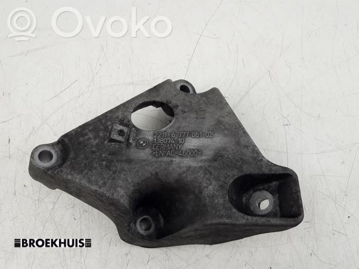 BMW X1 E84 Engine mount bracket 